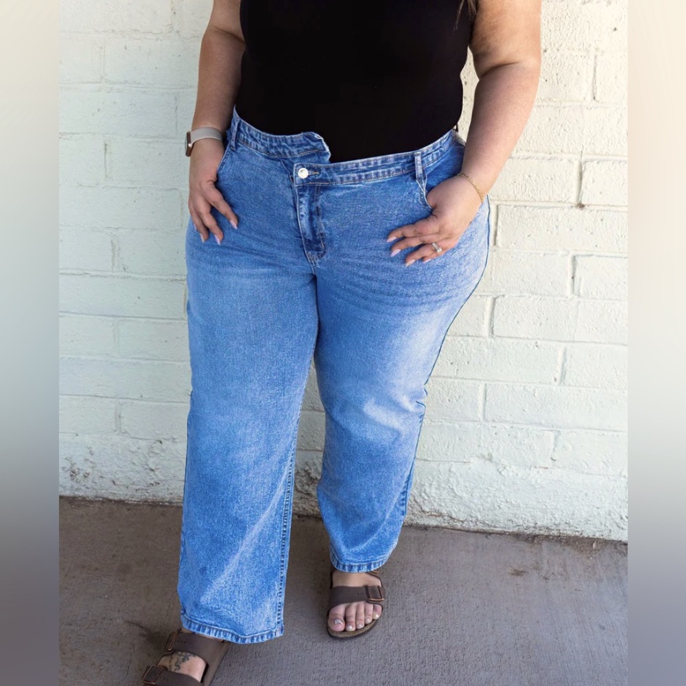 🆕 Cross Waist Wide Leg Jean